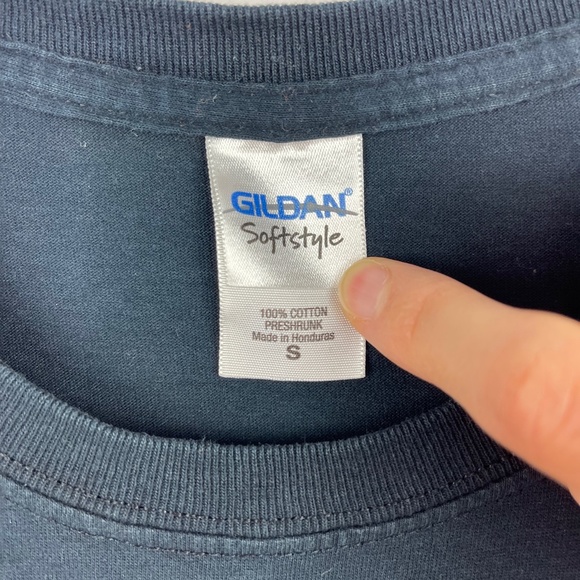 Taylor Swift 2013 Red Tour Concert Black Graphic Print T-shirt Women's Sz S - Picture 6 of 6